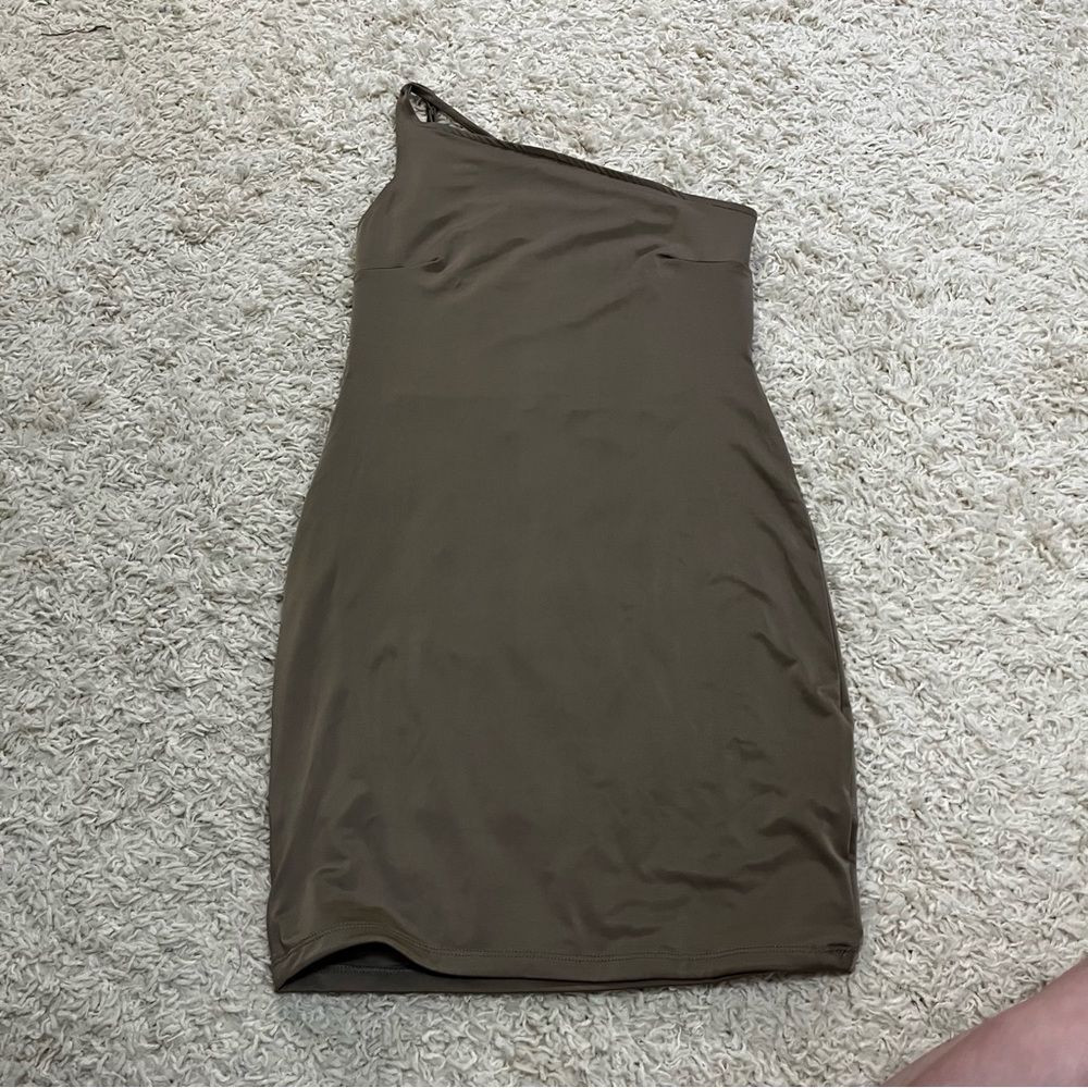 Glassons taupe open back bodycon dress size medium